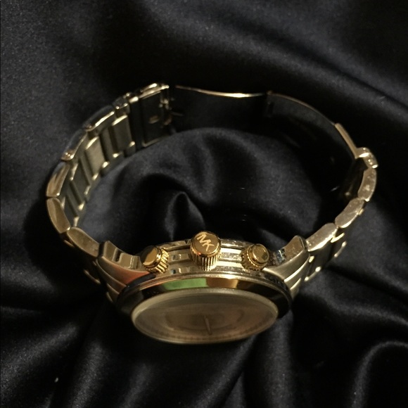 Men’s Michael Kors MK-8283 Watch~ make offer - Picture 4 of 6